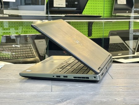 Dell Precision 7530 31
